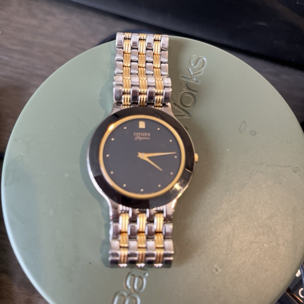 Citizen Quartz Two-Tone Day/Date Dress Watch Untested